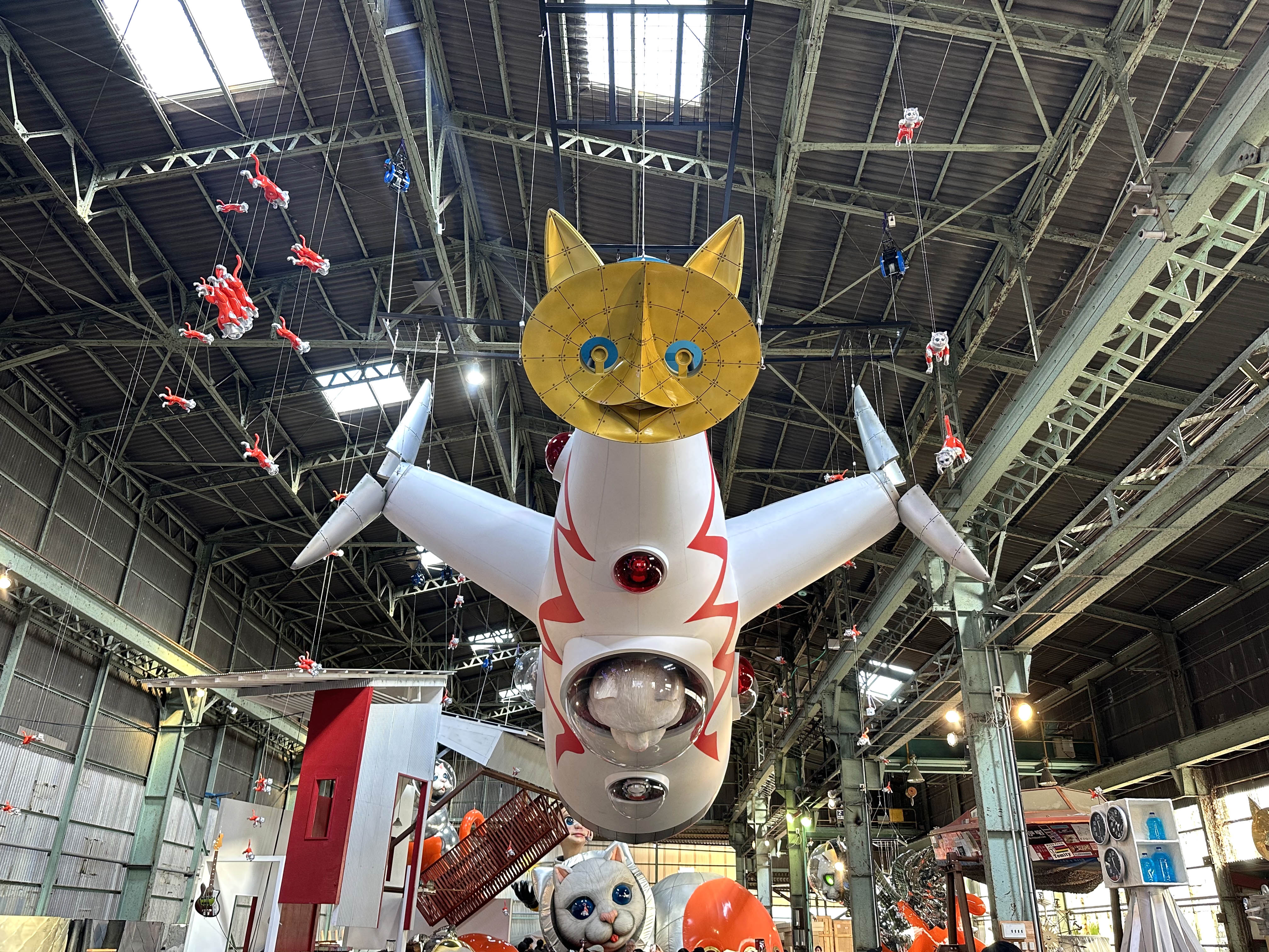 巨大倉庫「MASK」にて