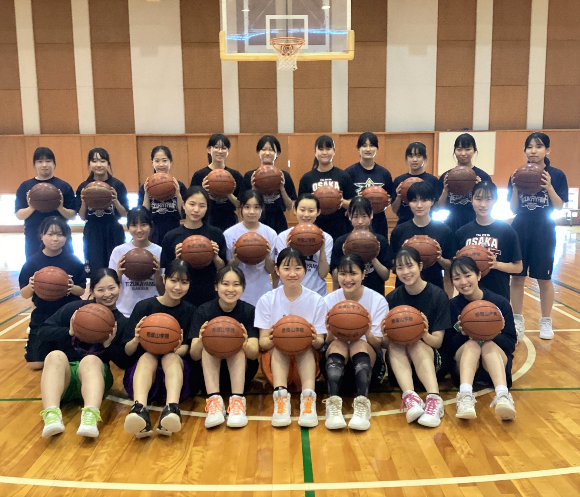 ダンス部 Club Report スクールライフ 帝塚山学院中学校高等学校 一人ひとりの 輝きの先へ 100年続く伝統を誇りに 中高一貫校