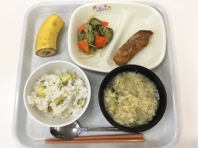 今日の給食 帝塚山学院小学校