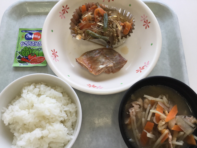 今日の給食 帝塚山学院小学校